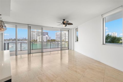 Copropriété à vendre à Miami Beach, Floride: 3 chambres, 183.39 m2 № 2027226 - photo 14