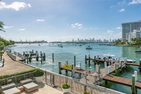 Copropriété à vendre à Miami Beach, Floride: 3 chambres, 183.39 m2 № 2027226 - photo 24