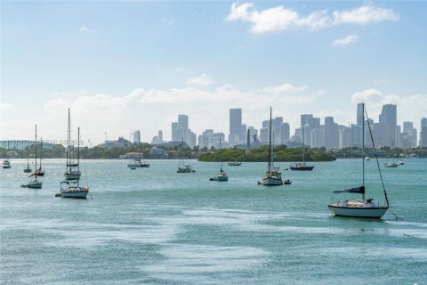 Copropriété à vendre à Miami Beach, Floride: 3 chambres, 183.39 m2 № 2027226 - photo 13