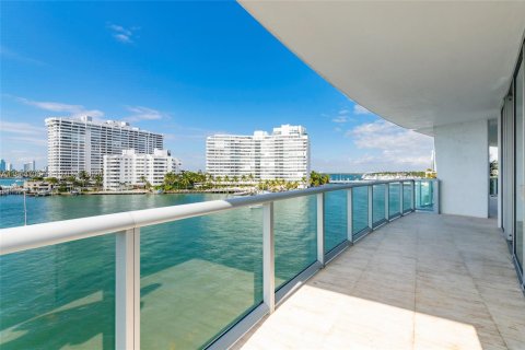 Copropriété à vendre à Miami Beach, Floride: 3 chambres, 183.39 m2 № 2027226 - photo 15