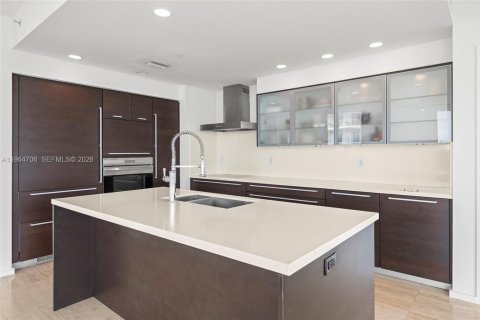 Copropriété à vendre à Miami Beach, Floride: 3 chambres, 183.39 m2 № 2027226 - photo 12