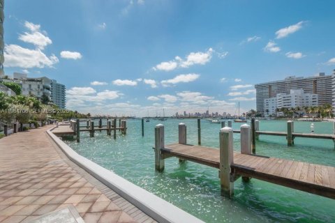Copropriété à vendre à Miami Beach, Floride: 3 chambres, 183.39 m2 № 2027226 - photo 25