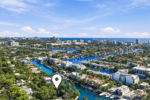 Villa ou maison à vendre à Fort Lauderdale, Floride: 4 chambres, 246.38 m2 № 2391858 - photo 30