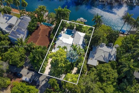 Villa ou maison à vendre à Fort Lauderdale, Floride: 4 chambres, 246.38 m2 № 2391858 - photo 27