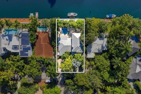 Villa ou maison à Fort Lauderdale, Floride 4 chambres, 246.38 m2 № 2391858