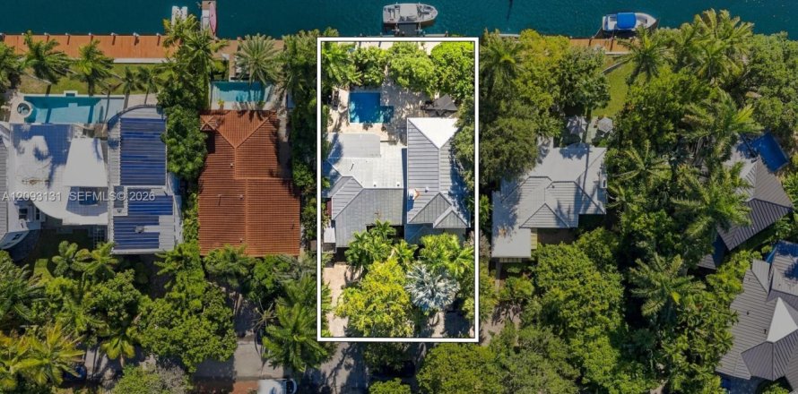 Villa ou maison à Fort Lauderdale, Floride 4 chambres, 246.38 m2 № 2391858