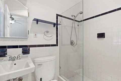 Villa ou maison à vendre à Fort Lauderdale, Floride: 4 chambres, 246.38 m2 № 2391858 - photo 14