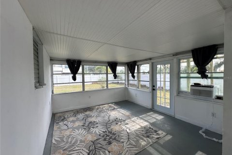 Villa ou maison à louer à Port Charlotte, Floride: 1 chambre, 73.86 m2 № 2383947 - photo 11