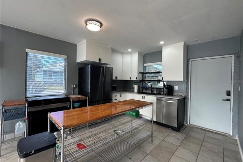 Villa ou maison à louer à Port Charlotte, Floride: 1 chambre, 73.86 m2 № 2383947 - photo 4