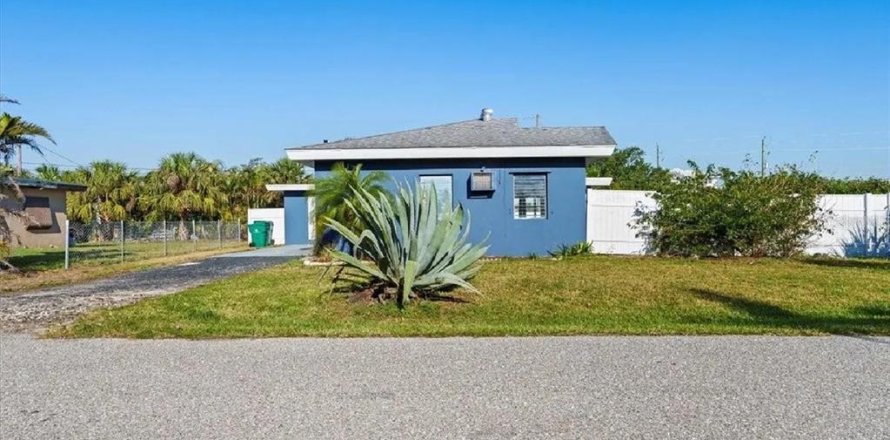 Villa ou maison à Port Charlotte, Floride 1 chambre, 73.86 m2 № 2383947