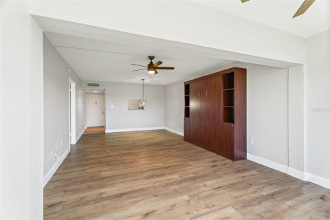 Copropriété à vendre à Fort Myers, Floride: 1 chambre, 75.34 m2 № 1426595 - photo 27