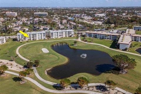 Copropriété à vendre à Fort Myers, Floride: 1 chambre, 75.34 m2 № 1426595 - photo 6