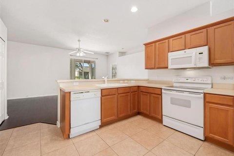 Villa ou maison à vendre à Orlando, Floride: 3 chambres, 157.75 m2 № 2158024 - photo 3