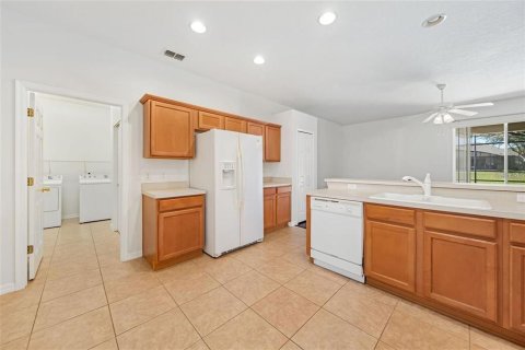 Villa ou maison à vendre à Orlando, Floride: 3 chambres, 157.75 m2 № 2158024 - photo 2