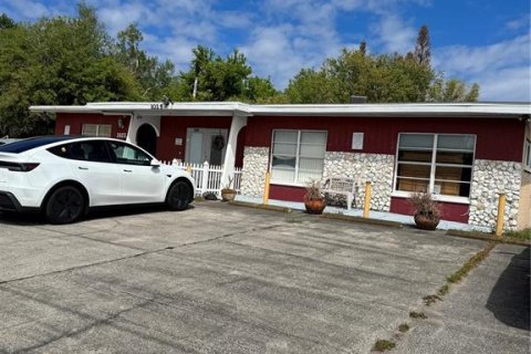 Commercial property in Orlando, Florida 177.44 sq.m. № 2098911 - photo 2