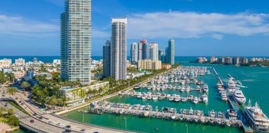 Condo in Miami Beach, Florida, 2 bedrooms  № 2040881