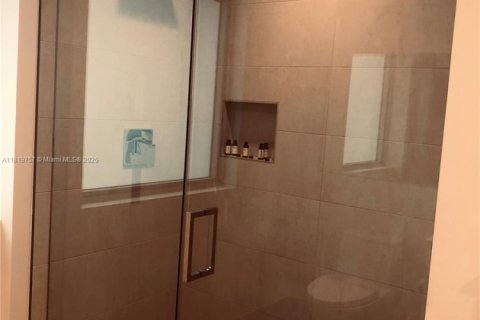 Condominio en venta en Hollywood, Florida, 1 dormitorio, 69.4 m2 № 1777667 - foto 16