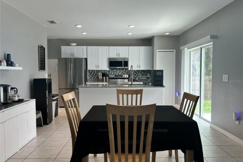 Villa ou maison à vendre à Port Charlotte, Floride: 4 chambres, 243.68 m2 № 1816975 - photo 12