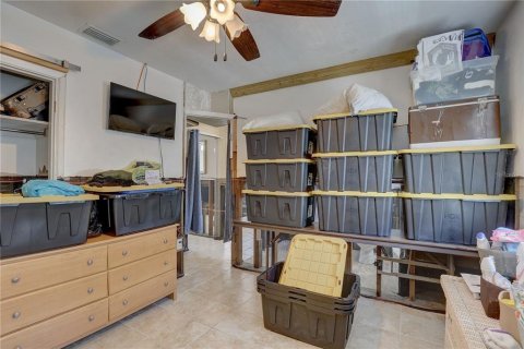 Commercial property in Treasure Island, Florida 4 bedrooms, 277.96 sq.m. № 1688458 - photo 26
