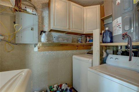 Commercial property in Treasure Island, Florida 4 bedrooms, 277.96 sq.m. № 1688458 - photo 30