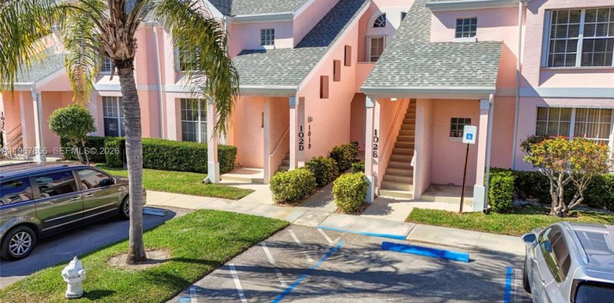 Condominio en Jupiter, Florida, 2 dormitorios  № 2032872