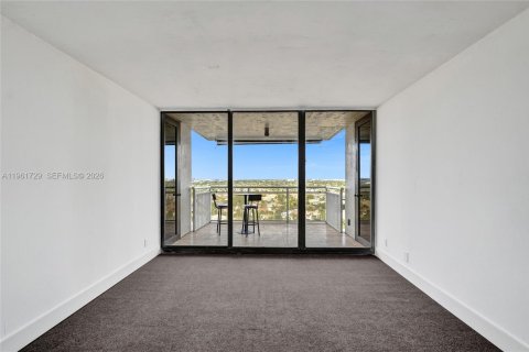 Condo in Hollywood, Florida, 2 bedrooms  № 2243935 - photo 29