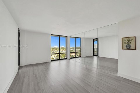 Condo in Hollywood, Florida, 2 bedrooms  № 2243935 - photo 26