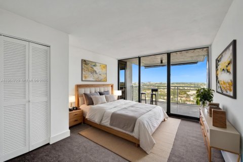 Condo in Hollywood, Florida, 2 bedrooms  № 2243935 - photo 27