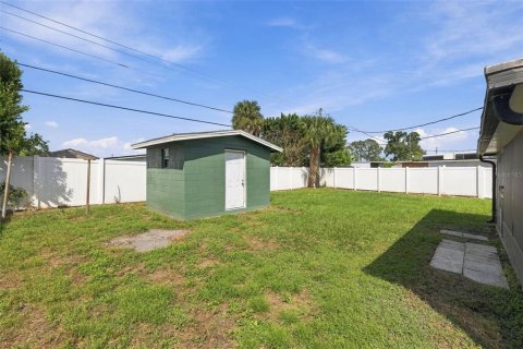 House in Tampa, Florida 4 bedrooms, 108.51 sq.m. № 2391187 - photo 24