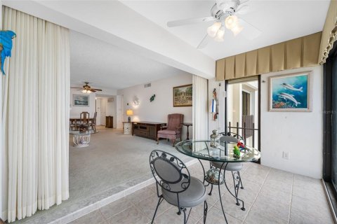Condo in Clearwater, Florida, 2 bedrooms  № 1631795 - photo 15