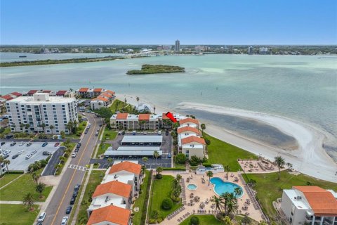 Condo in Clearwater, Florida, 2 bedrooms  № 1631795 - photo 2