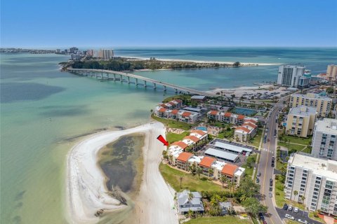 Condo in Clearwater, Florida, 2 bedrooms  № 1631795 - photo 3