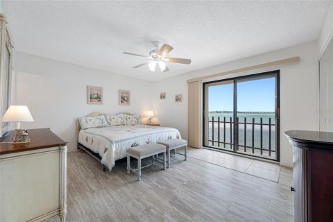 Condo in Clearwater, Florida, 2 bedrooms  № 1631795 - photo 20