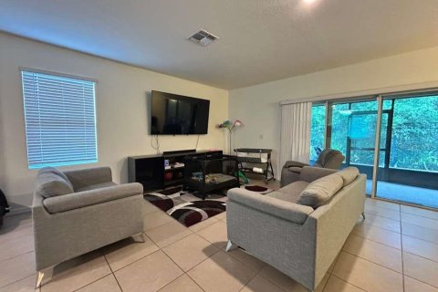 Touwnhouse à louer à Davenport, Floride: 3 chambres, 160.16 m2 № 2100767 - photo 6