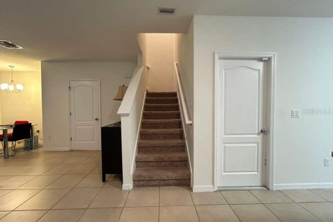 Touwnhouse à louer à Davenport, Floride: 3 chambres, 160.16 m2 № 2100767 - photo 10
