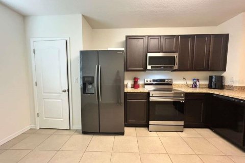 Touwnhouse à louer à Davenport, Floride: 3 chambres, 160.16 m2 № 2100767 - photo 4