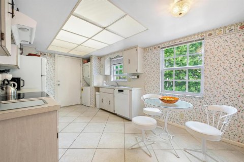 Condo in Manalapan, Florida, 3 bedrooms  № 2158414 - photo 11