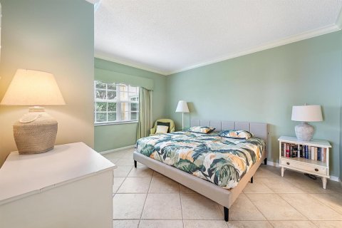 Condo in Manalapan, Florida, 3 bedrooms  № 2158414 - photo 13