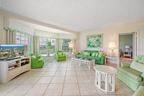 Condo in Manalapan, Florida, 3 bedrooms  № 2158414 - photo 3