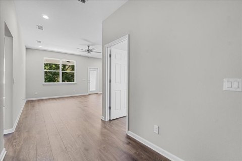 Casa en venta en Mulberry, Florida, 4 dormitorios, 171.78 m2 № 2200045 - foto 6