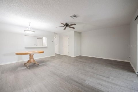 Touwnhouse à vendre à Winter Haven, Floride: 2 chambres, 119.01 m2 № 1834807 - photo 11