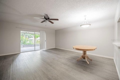 Touwnhouse à vendre à Winter Haven, Floride: 2 chambres, 119.01 m2 № 1834807 - photo 10