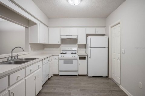 Touwnhouse à vendre à Winter Haven, Floride: 2 chambres, 119.01 m2 № 1834807 - photo 7