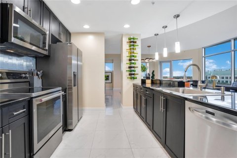 Copropriété à louer à Orlando, Floride: 3 chambres, 186.64 m2 № 2384249 - photo 18
