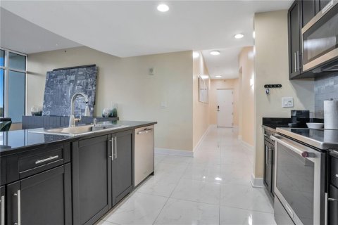Copropriété à louer à Orlando, Floride: 3 chambres, 186.64 m2 № 2384249 - photo 20