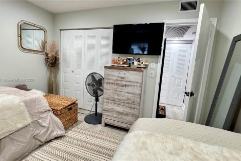 Condominio en venta en Pembroke Pines, Florida, 2 dormitorios, 110.83 m2 № 1981765 - foto 28