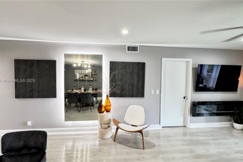 Condominio en venta en Pembroke Pines, Florida, 2 dormitorios, 110.83 m2 № 1981765 - foto 8