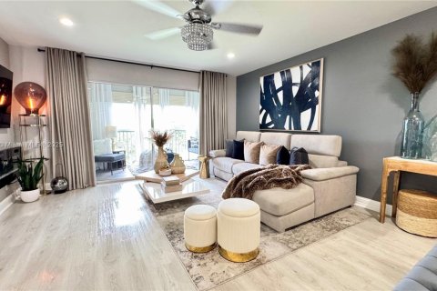 Condominio en venta en Pembroke Pines, Florida, 2 dormitorios, 110.83 m2 № 1981765 - foto 5