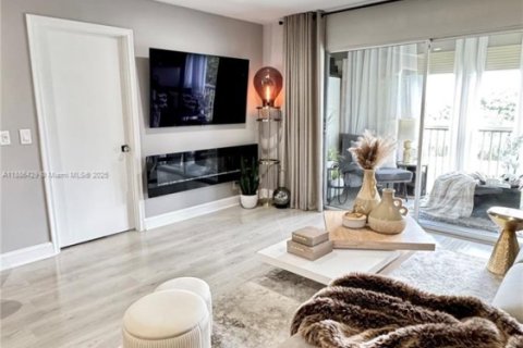 Condominio en venta en Pembroke Pines, Florida, 2 dormitorios, 110.83 m2 № 1981765 - foto 7
