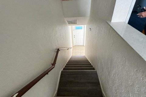 Townhouse in Miami, Florida 2 bedrooms, 86.4 sq.m. № 1098700 - photo 1